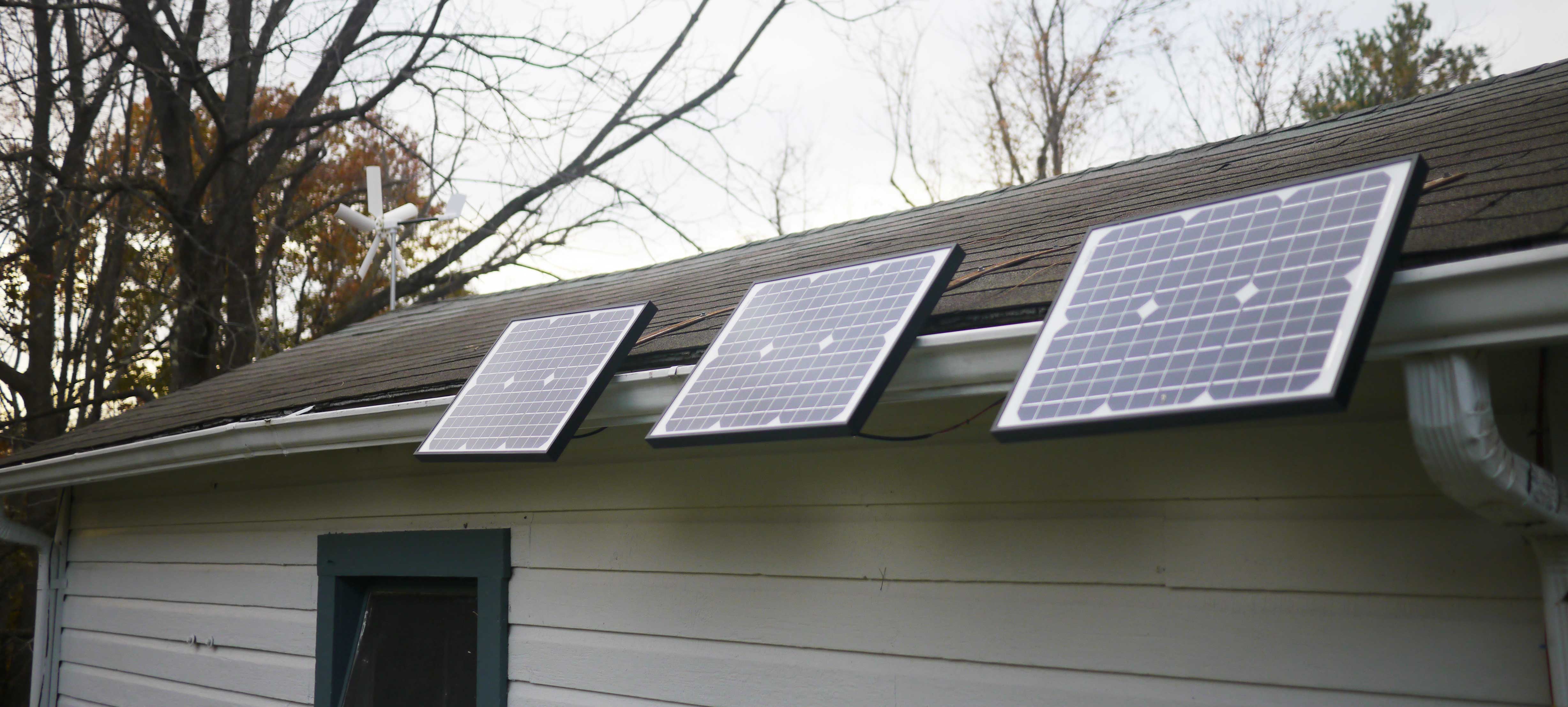 Total 60 Watt Rated, 5.5 sq ft Three Solar Pannels